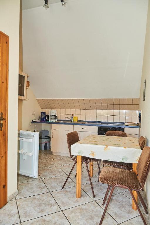 Schwalbenhof Woellnau Apartment Doberschutz Ngoại thất bức ảnh
